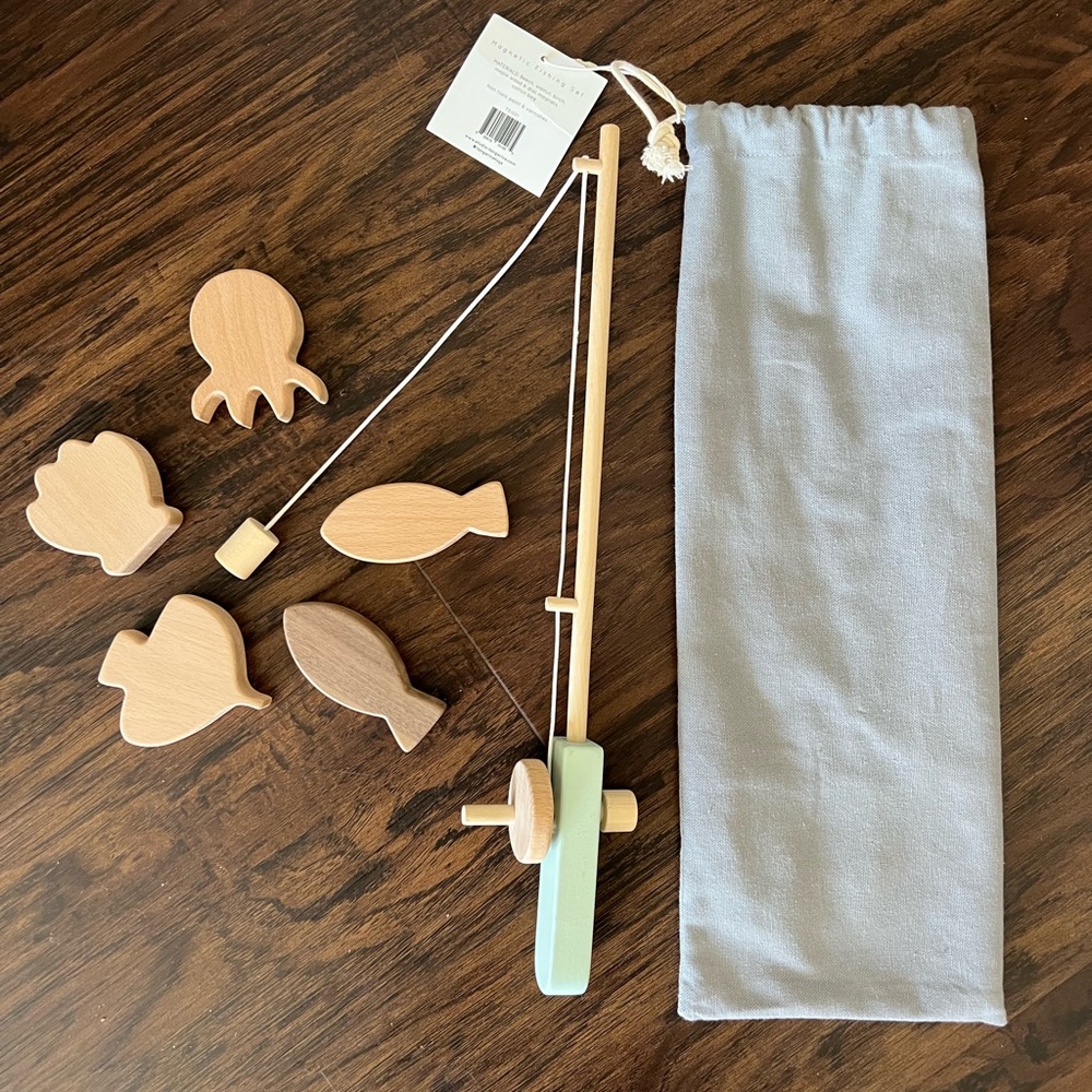 Tangerine Studio Toy Fishing Set